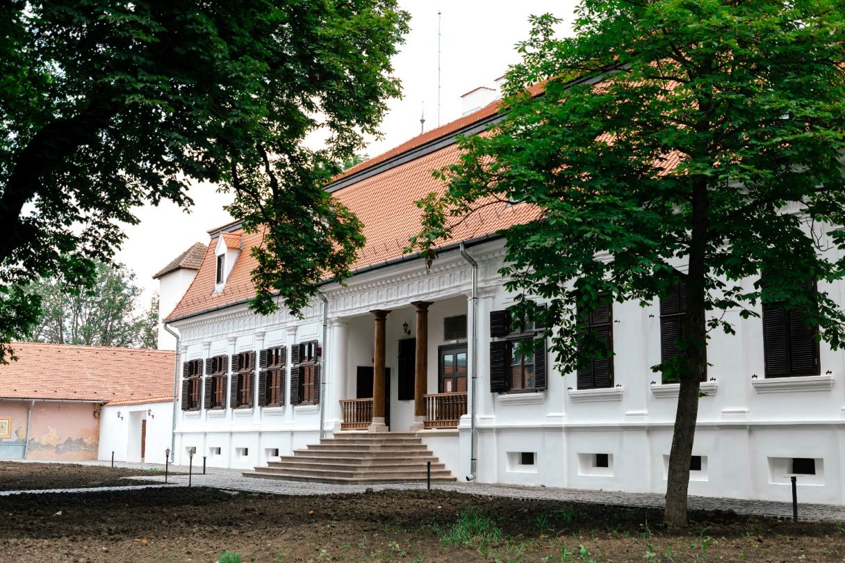 Central Romania: Restored castle in Covasna reopens to the public